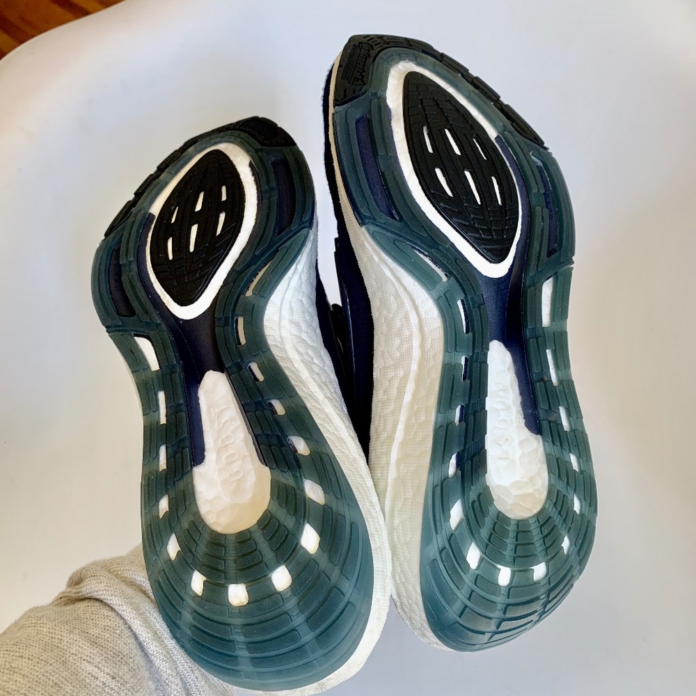 Adidas UltraBoost 22 Navy Blue W7 - Picture 9 of 11